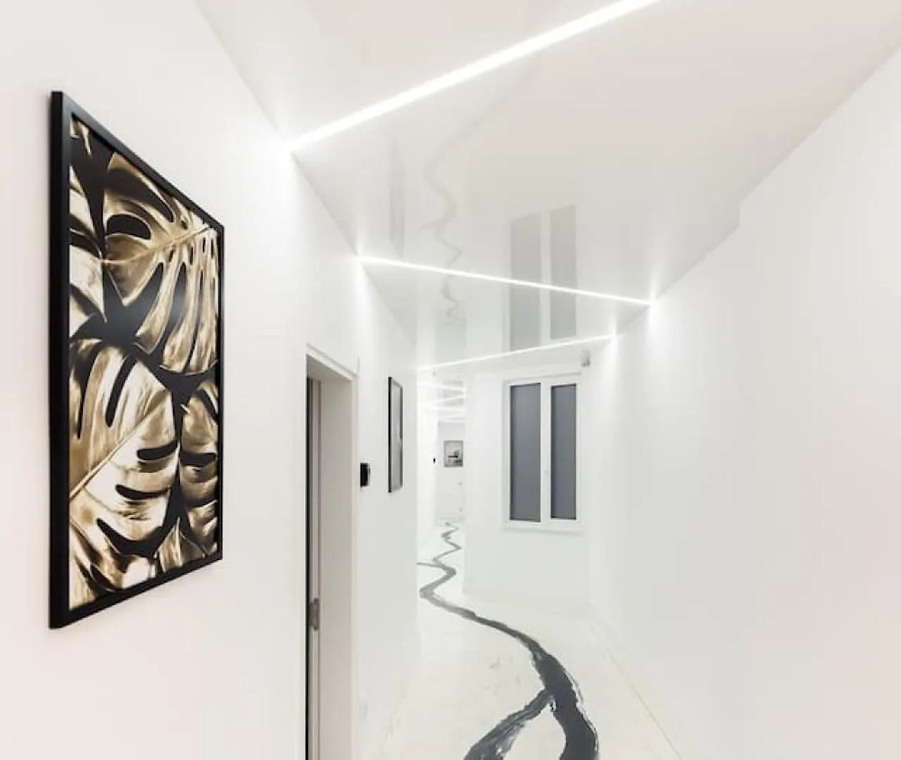 Bucharest Studios Roma Room 0*,